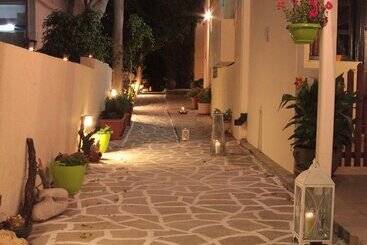 هتل Elounda Olive Garden Studios