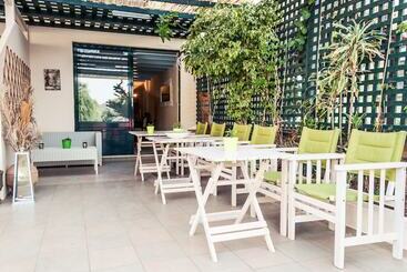 هتل Elounda Olive Garden Studios