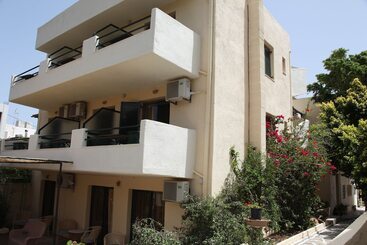 هتل Elounda Olive Garden Studios