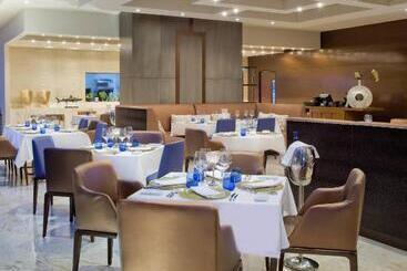 Global Hotel Panama