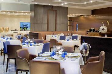 Global Hotel Panama