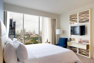Global Hotel Panama