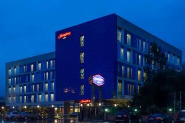 هتل Hampton By Hilton Samsun