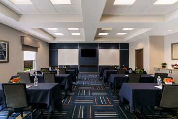هتل Hampton Inn & Suites Wilmington Christiana