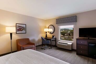 هتل Hampton Inn & Suites Wilmington Christiana