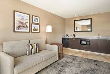 هتل Hampton Inn Portland Downtownwaterfront