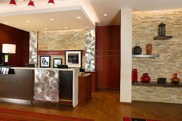 هتل Hampton Inn Portland Downtownwaterfront
