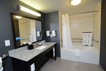 هتل Hampton Inn & Suites Albany At Albany Mall