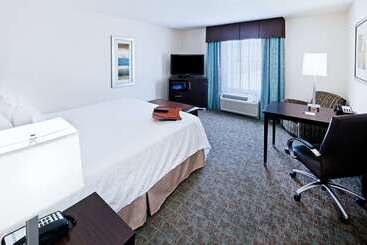 هتل Hampton Inn & Suites Liberal