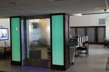 هتل Hampton Inn & Suites Liberal