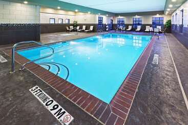 هتل Hampton Inn & Suites Liberal