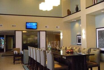 هتل Hampton Inn & Suites Liberal