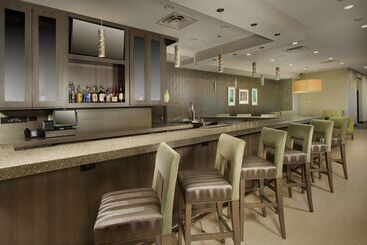 هتل Hilton Garden Inn College Station