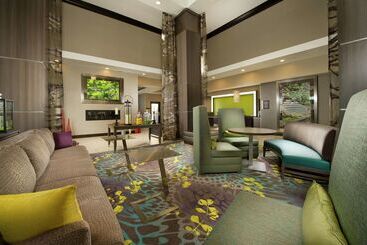 هتل Hilton Garden Inn College Station