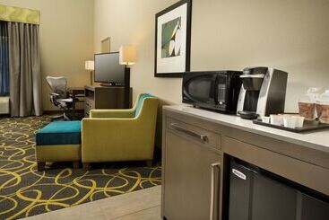 هتل Hilton Garden Inn College Station