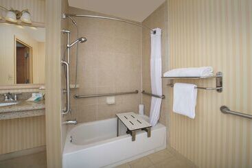 هتل Hilton Garden Inn Odessa