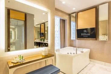 هتل Hilton Panama