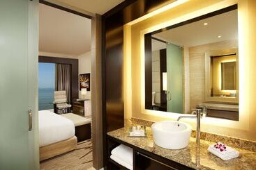 هتل Hilton Panama