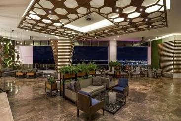 هتل Hilton Panama