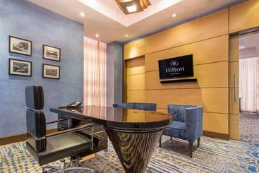 هتل Hilton Panama