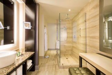 هتل Hilton Panama