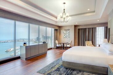 هتل Hilton Panama
