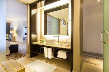 هتل Hilton Panama