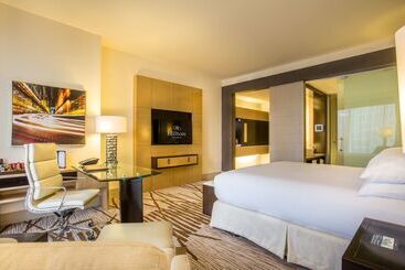 هتل Hilton Panama