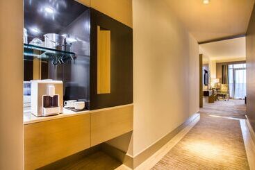 هتل Hilton Panama