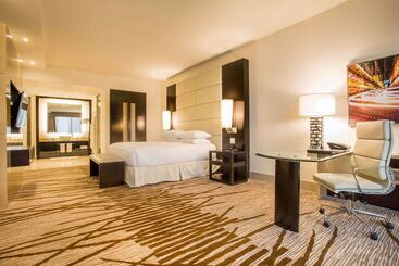 هتل Hilton Panama