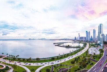 هتل Hilton Panama