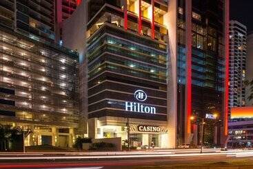 هتل Hilton Panama