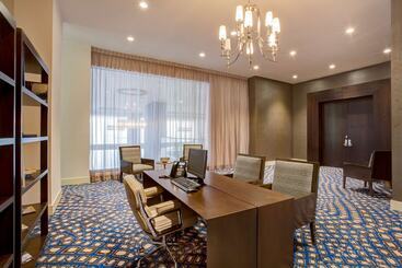 هتل Hilton Panama