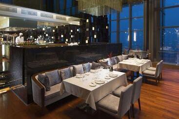 هتل Hilton Shijiazhuang