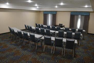 هتل Holiday Inn Express Yorkton East, An Ihg