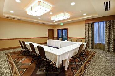 هتل Homewood Suites By Hilton Kalispell, Mt