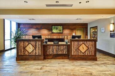 هتل Homewood Suites By Hilton Kalispell, Mt