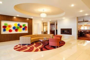 هتل Homewood Suites By Hilton Winnipeg Airport Polo Park, Mb