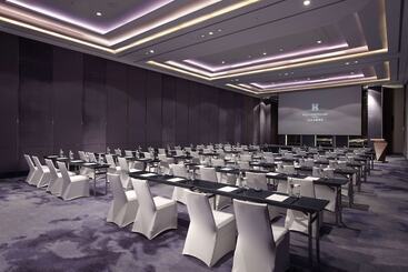 Humble House Hotel Taipei, Curio Collection By Hilton