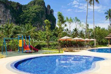 هتل Ibis Styles Krabi Ao Nang