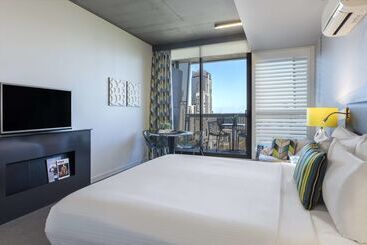Otel Oaks Melbourne On William Suites