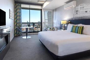 Otel Oaks Melbourne On William Suites
