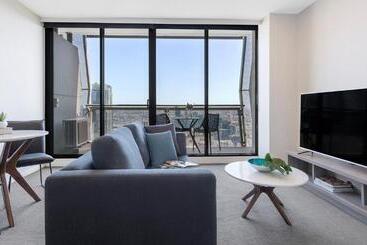 Otel Oaks Melbourne On William Suites