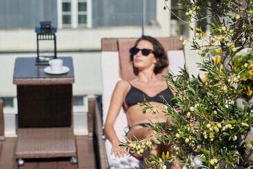 هتل Portobay Liberdade