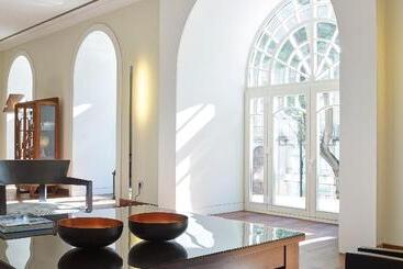 هتل Portobay Liberdade