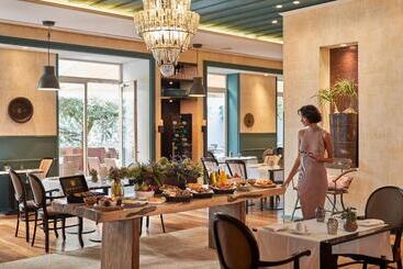 هتل Portobay Liberdade