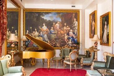 Premier Prezident Garni Hotel And Spa