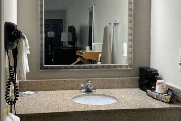 ホテル Quality Inn Calhoun North I75