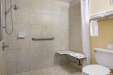 ホテル Quality Inn Calhoun North I75