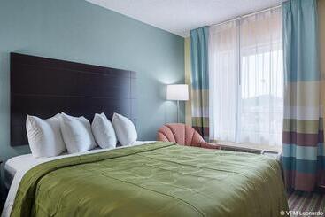 ホテル Quality Inn Calhoun North I75